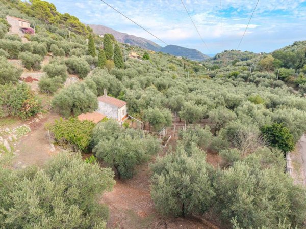 terreno in vendita ad Itri