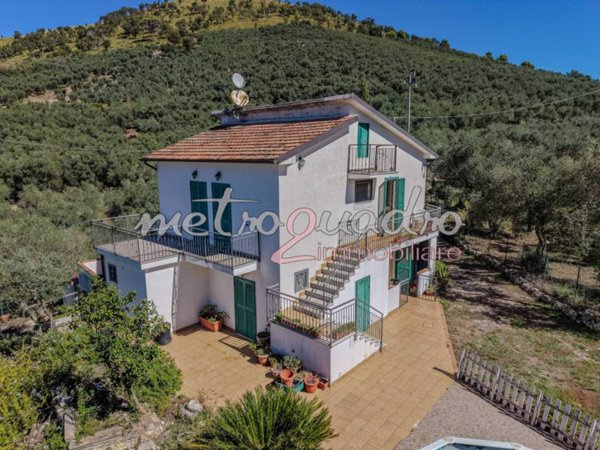 casa indipendente in vendita ad Itri