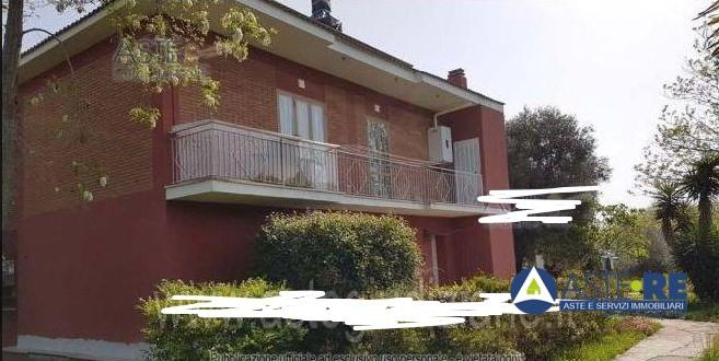 casa indipendente in vendita a Latina in zona Borgo Isonzo