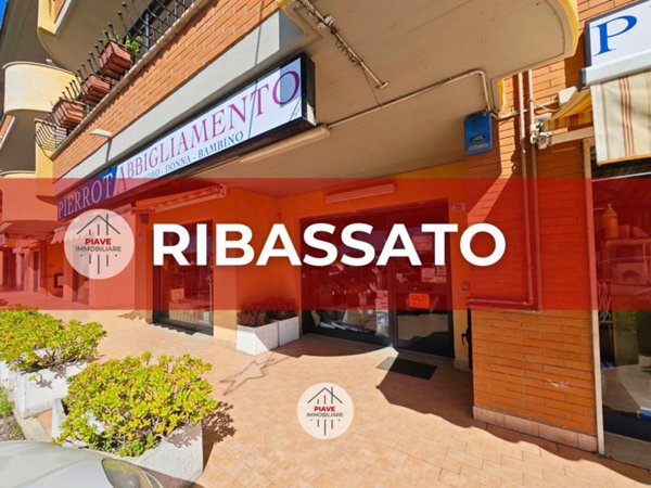 negozio in vendita a Latina in zona Borgo Bainsizza
