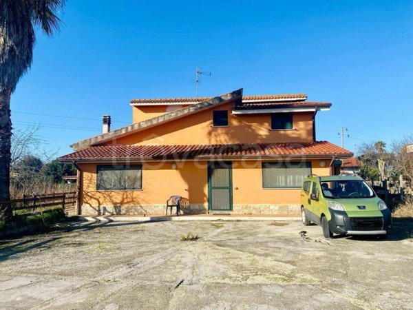 casa indipendente in vendita a Latina in zona Borgo Santa Maria