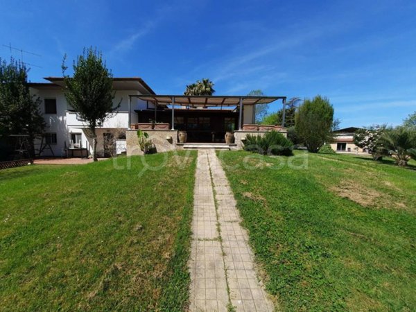 casa indipendente in vendita a Latina in zona Borgo Carso