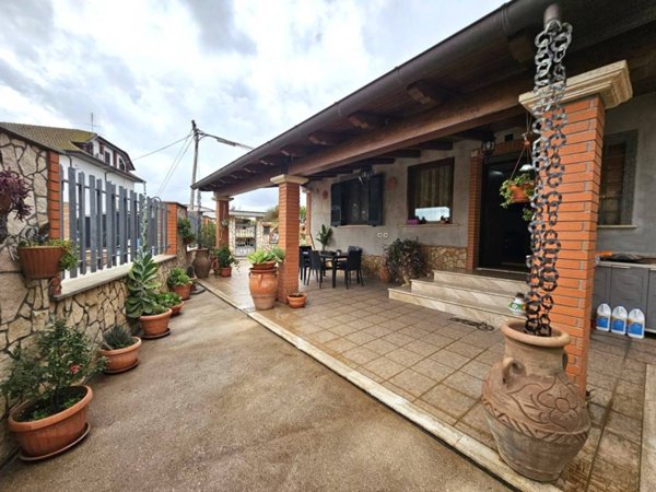 casa indipendente in vendita a Latina in zona Borgo Montello