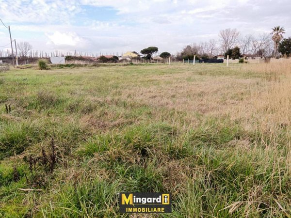 villa in vendita a Latina in zona Foce Verde