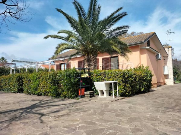casa indipendente in vendita a Latina in zona Borgo Santa Maria