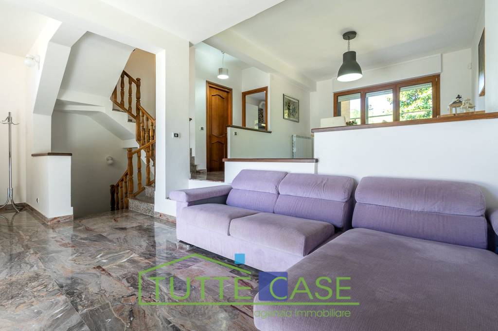 casa indipendente in vendita a Latina