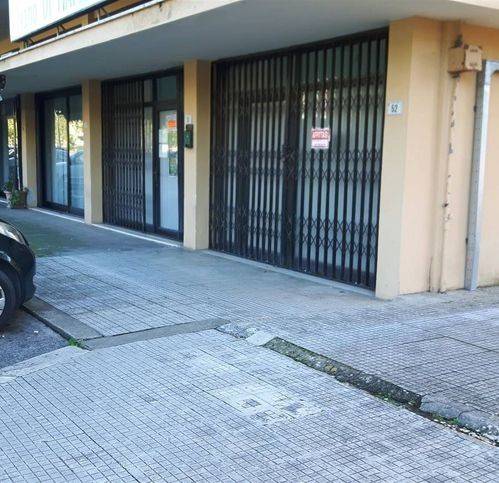 negozio in vendita a Latina