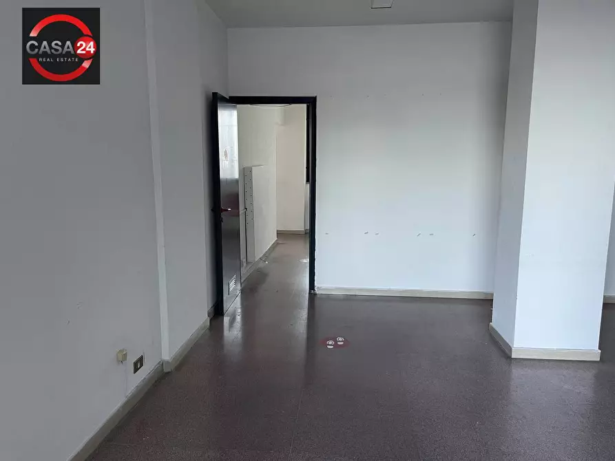 locale commerciale in vendita a Latina