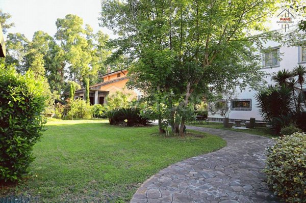 casa indipendente in vendita a Latina in zona Borgo Santa Maria