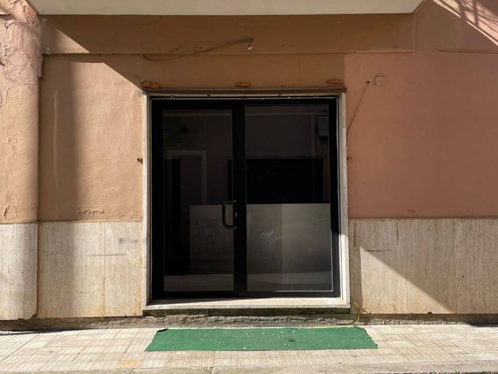 negozio in vendita a Latina in zona Latina Scalo