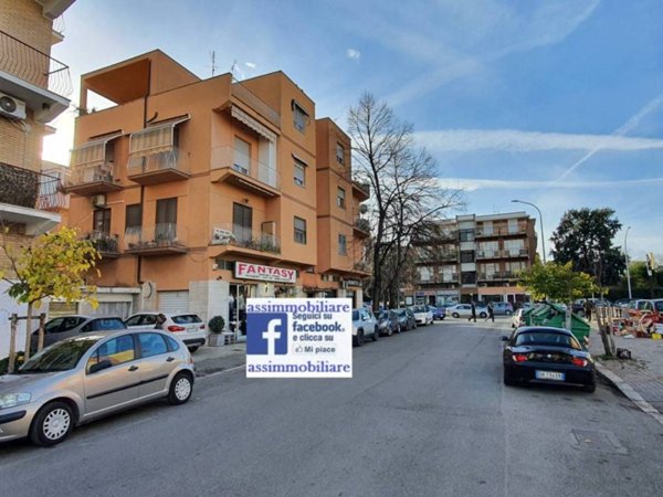 negozio in vendita a Latina