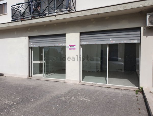 locale commerciale in vendita a Latina in zona Borgo Piave