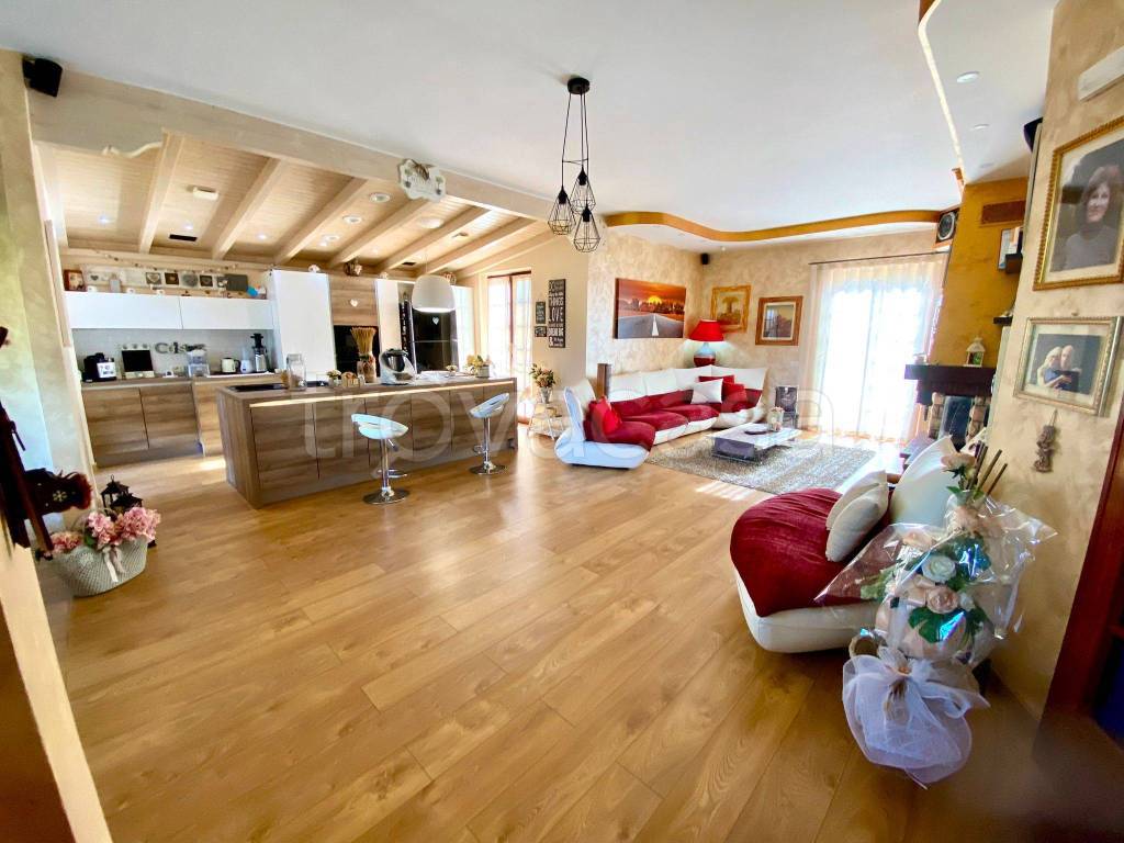 casa indipendente in vendita a Latina in zona Borgo San Michele