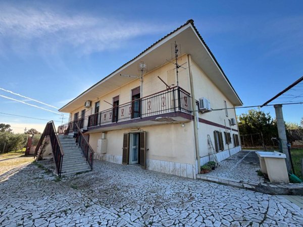 casa indipendente in vendita a Latina in zona Borgo Sabotino