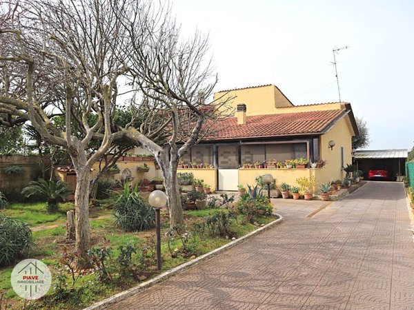 appartamento in vendita a Latina in zona Borgo Montello