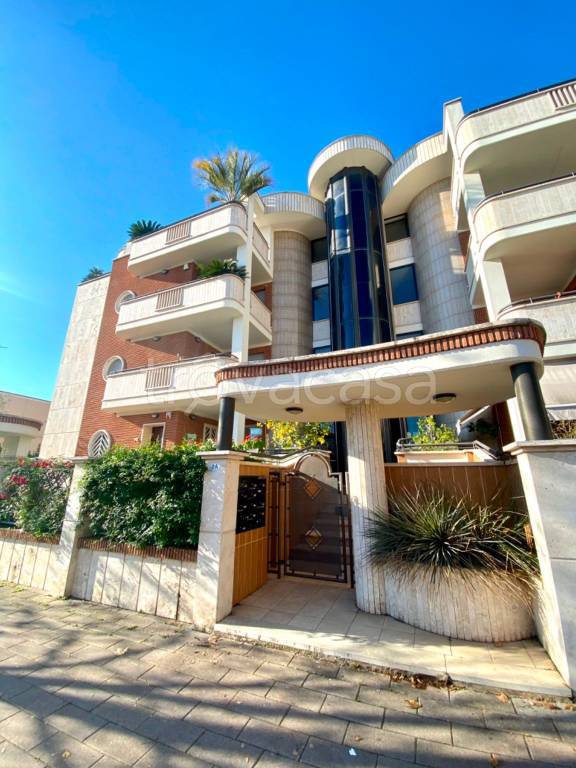 appartamento in vendita a Latina in zona Centro Città