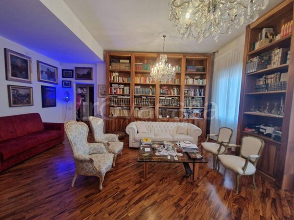 appartamento in vendita a Latina in zona Centro Città