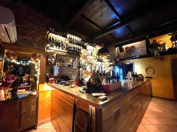 negozio in vendita a Latina