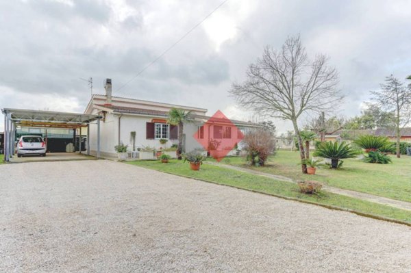 casa indipendente in vendita a Latina in zona Borgo Sabotino