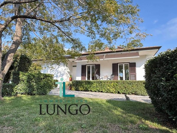 casa indipendente in vendita a Latina