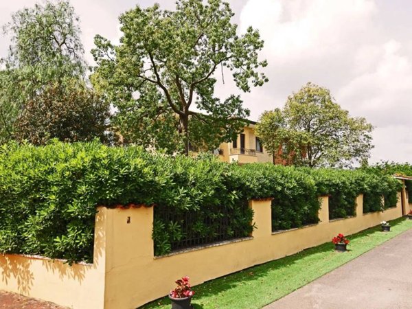 casa indipendente in vendita a Latina