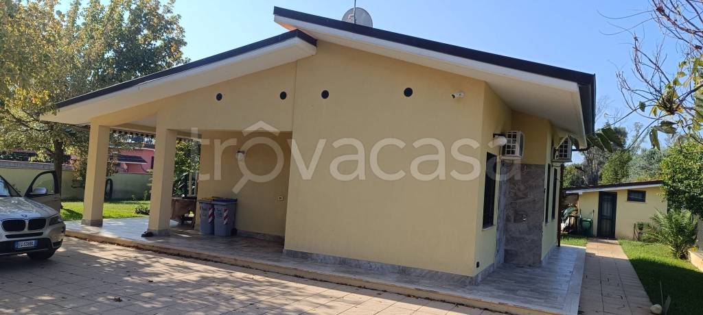 casa indipendente in vendita a Latina in zona Borgo Sabotino
