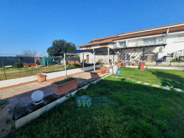 casa indipendente in vendita a Latina in zona Borgo Sabotino