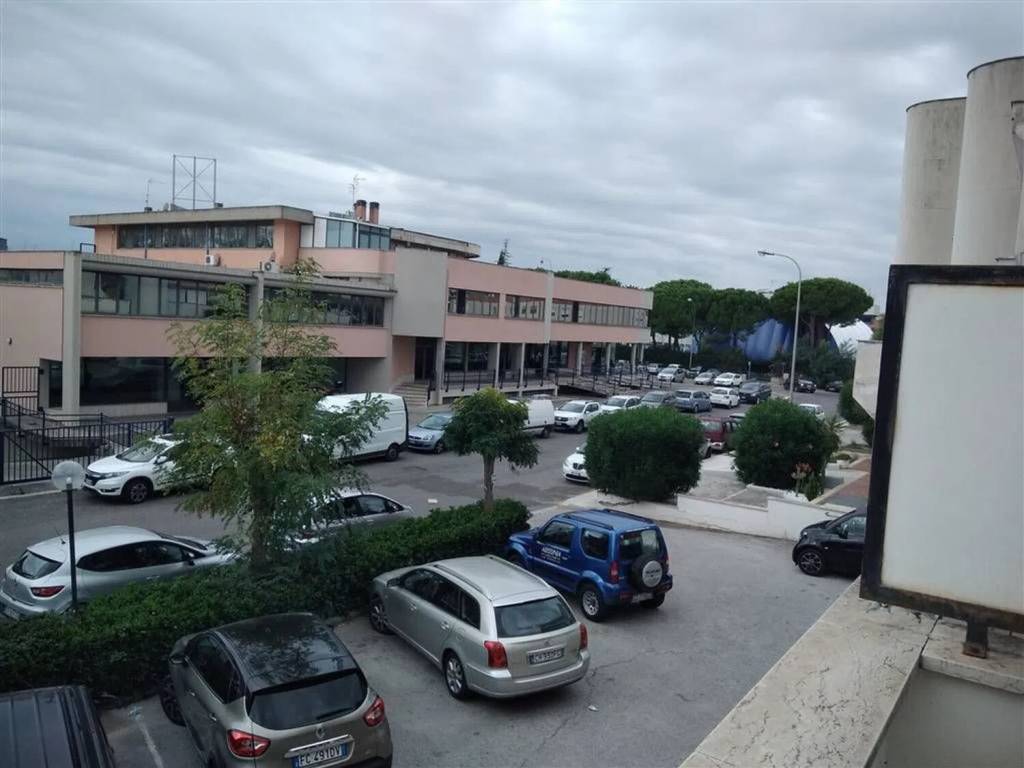 ufficio in vendita a Latina in zona Centro Città