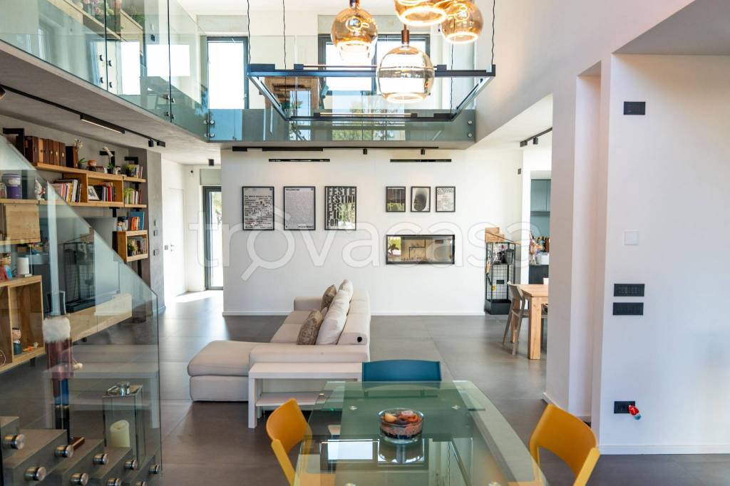 casa indipendente in vendita a Latina in zona Borgo Piave