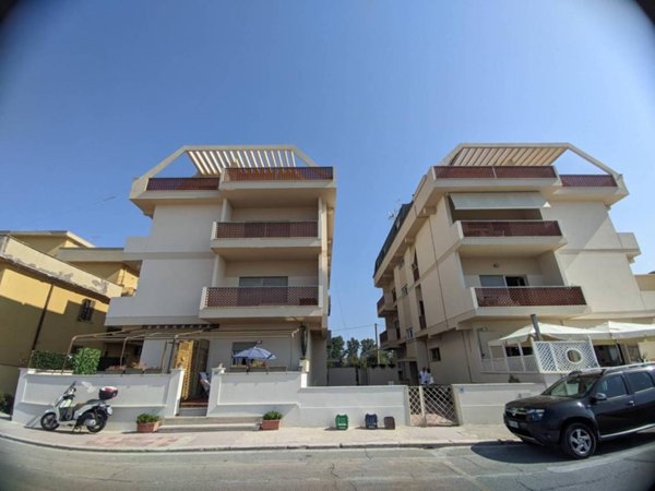 appartamento in vendita a Latina in zona Foce Verde
