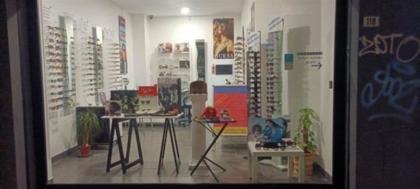 negozio in vendita a Latina in zona Centro Città