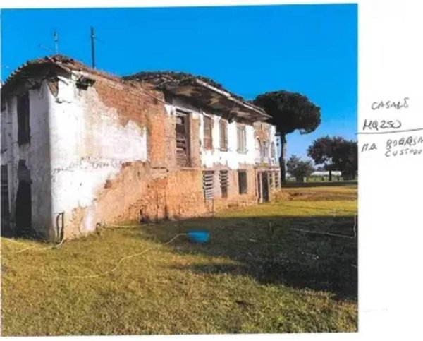 casa indipendente in vendita a Latina