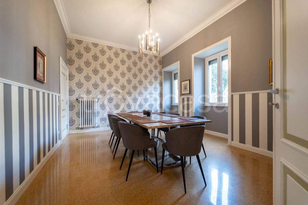 appartamento in vendita a Latina in zona Centro Città