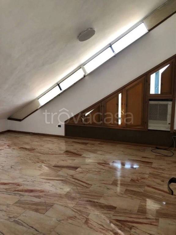 casa indipendente in vendita a Latina