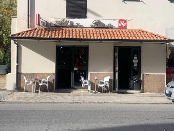 negozio in vendita a Latina in zona Centro Città