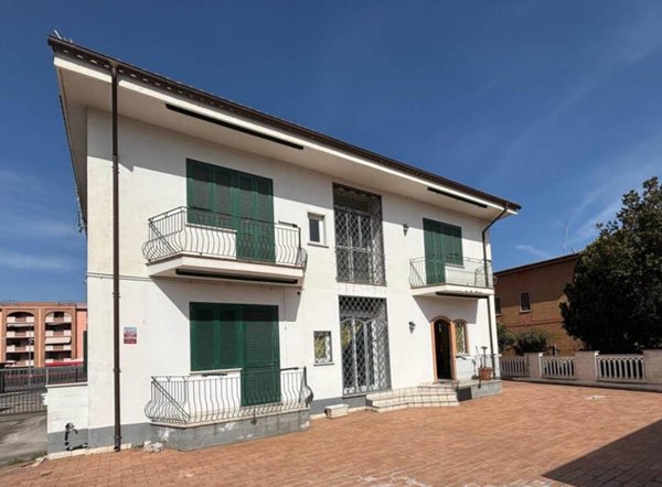appartamento in vendita a Latina in zona Borgo Podgora