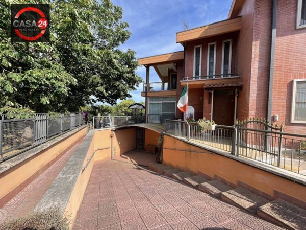 casa indipendente in vendita a Latina in zona Foce Verde
