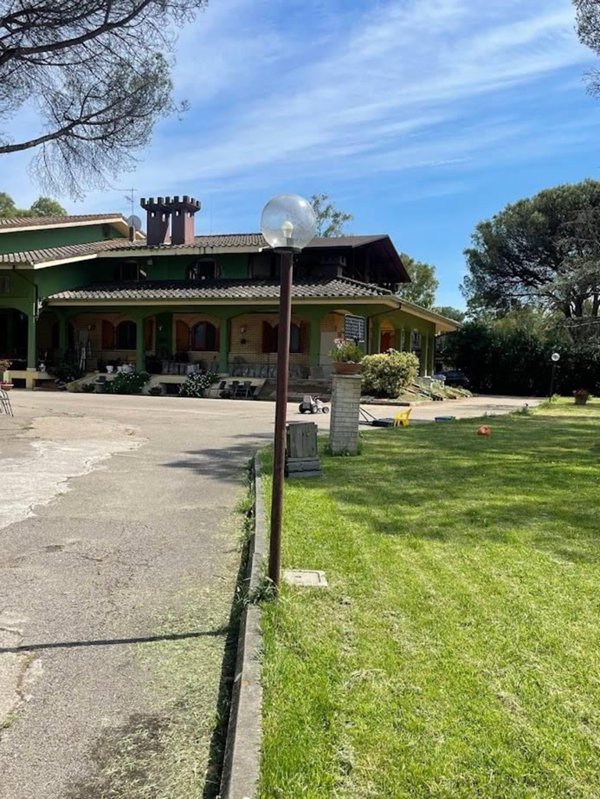 casa indipendente in vendita a Latina