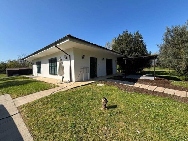 casa indipendente in vendita a Latina in zona Borgo San Michele