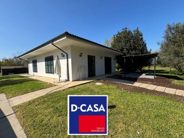 casa indipendente in vendita a Latina in zona Borgo Grappa
