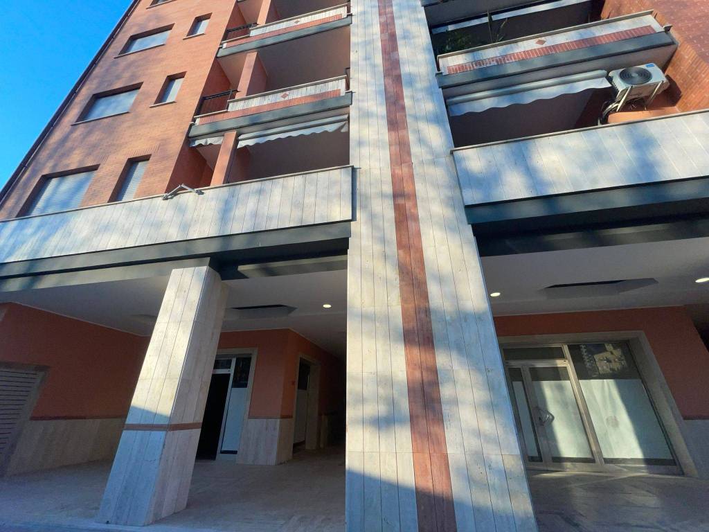 negozio in vendita a Latina in zona Centro Città