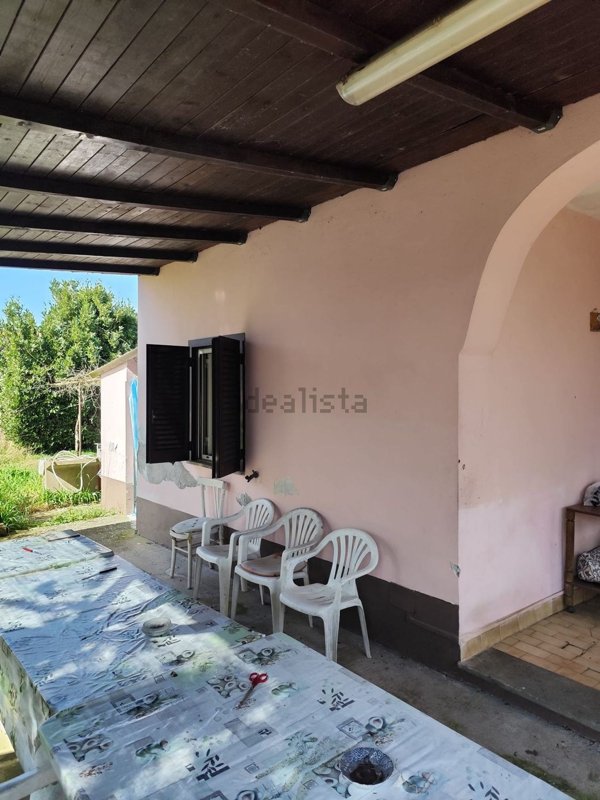 casa indipendente in vendita a Latina