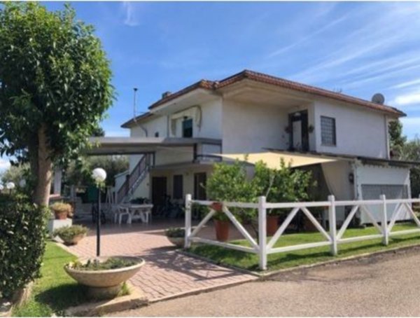 casa indipendente in vendita a Latina in zona Borgo San Michele