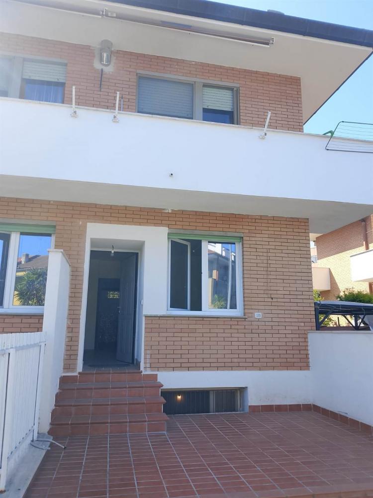 appartamento in vendita a Latina in zona Borgo Isonzo