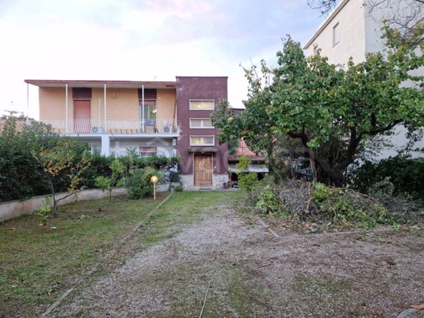 appartamento in vendita a Latina in zona Centro Città