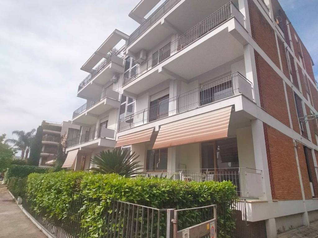 appartamento in vendita a Latina in zona Centro Città