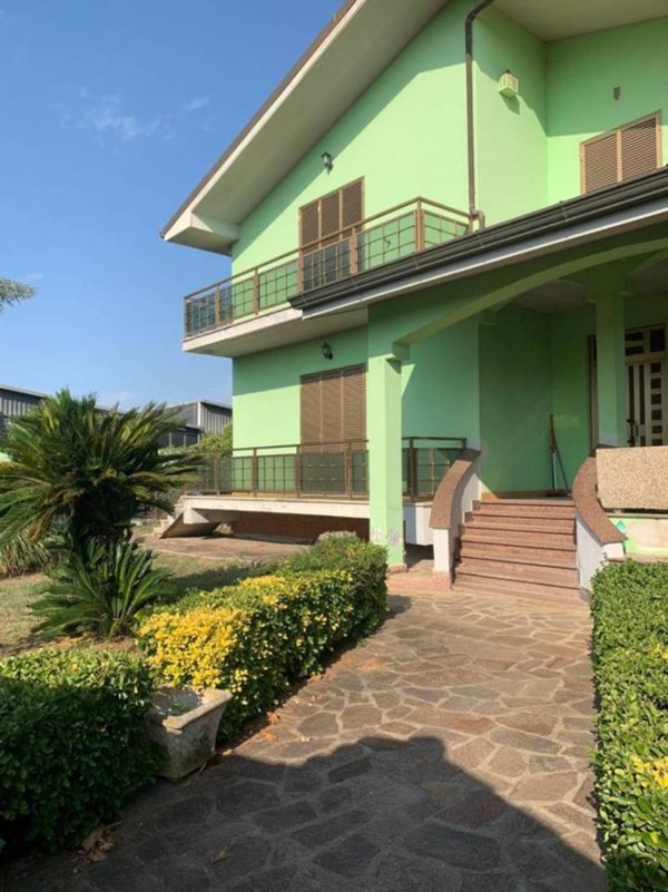 casa indipendente in vendita a Latina in zona Borgo Grappa