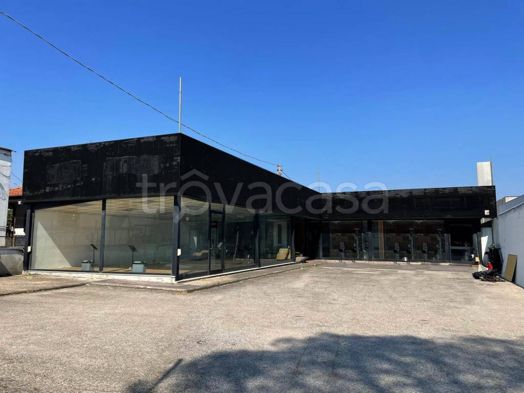 appartamento in vendita a Latina in zona Epitaffio
