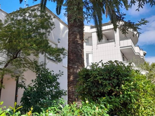 casa indipendente in vendita a Latina in zona Centro Città