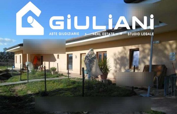 casa indipendente in vendita a Latina